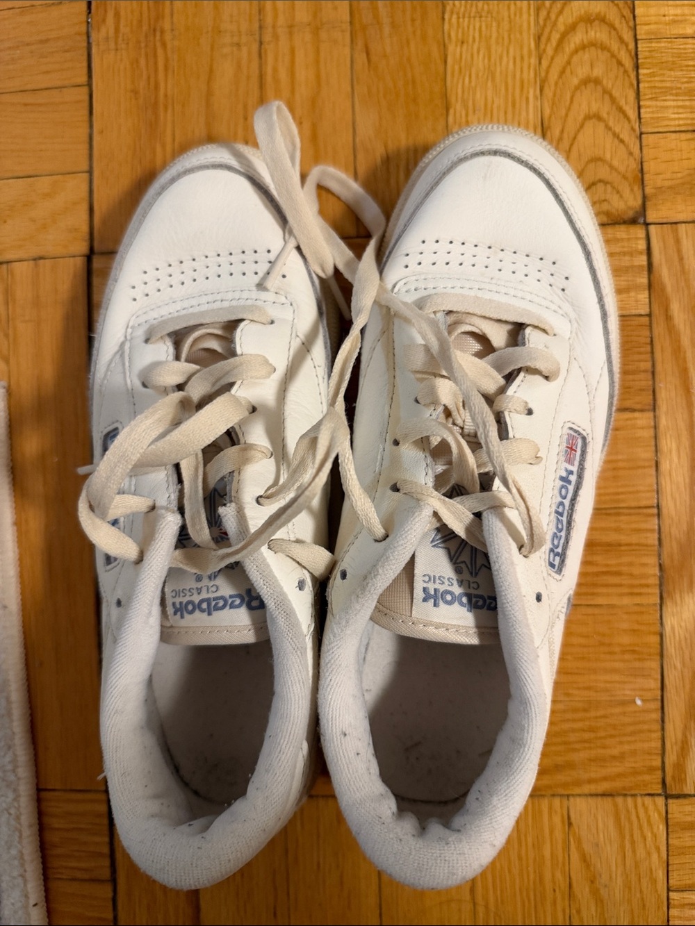 Reebok Womens White and Off-White Low-Top Sneakers
